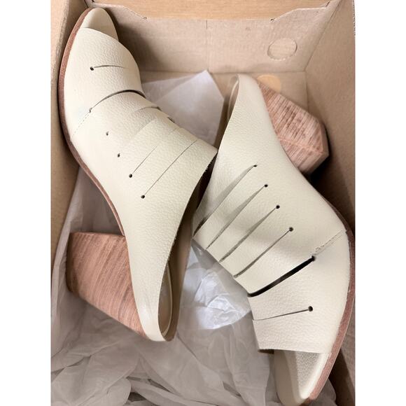 Fortress of Inca Gaby Leather Slide - Picture 6 of 6